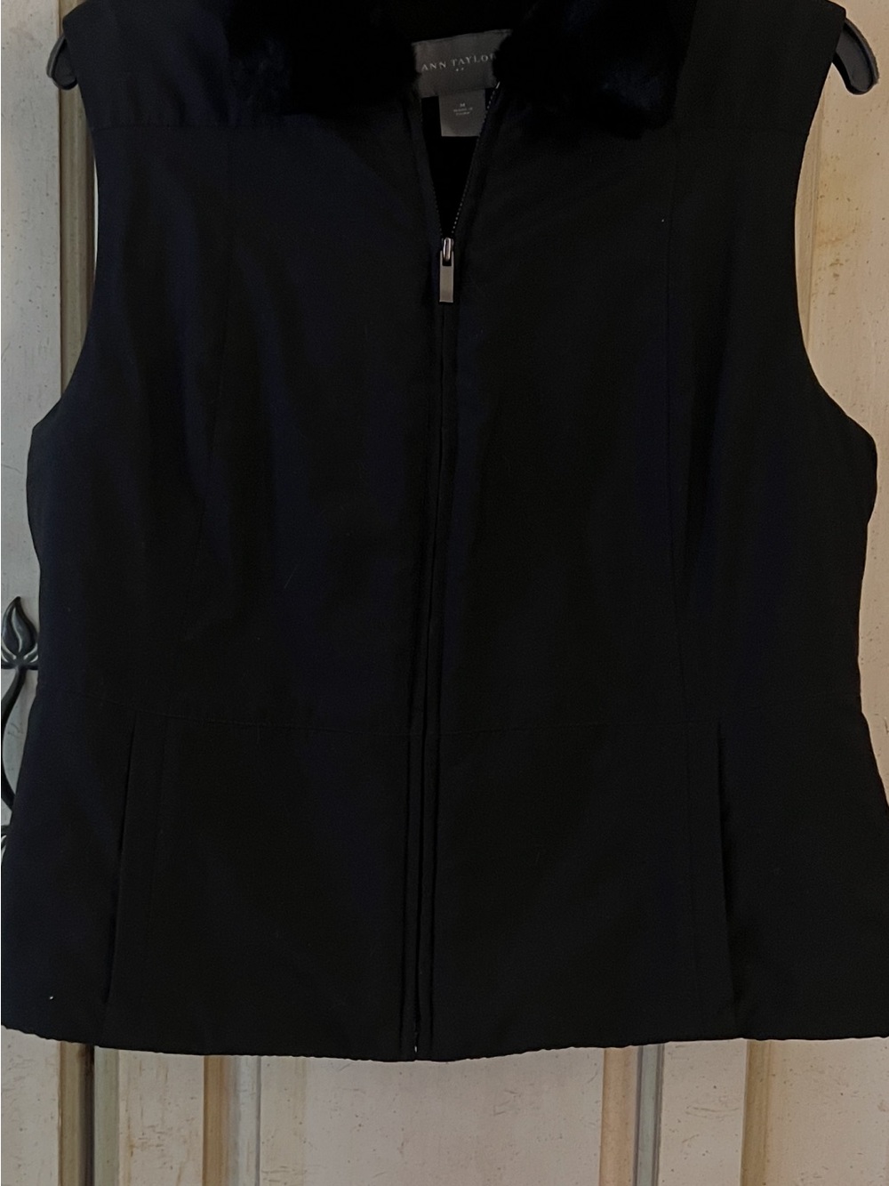 Ann Taylor Black Sleeveless Zip Vest with Faux Fur Trim